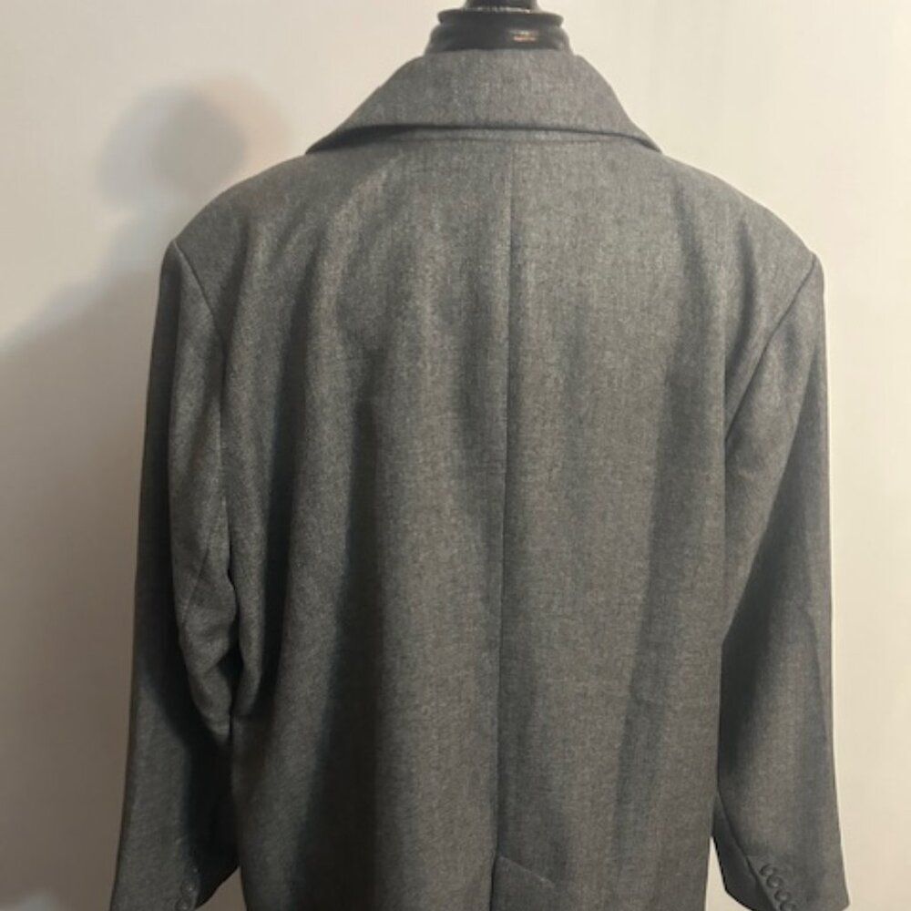 Treasure & Bond Gray Medium Charcoal 2 button front blazer, size L - Picture 3 of 7